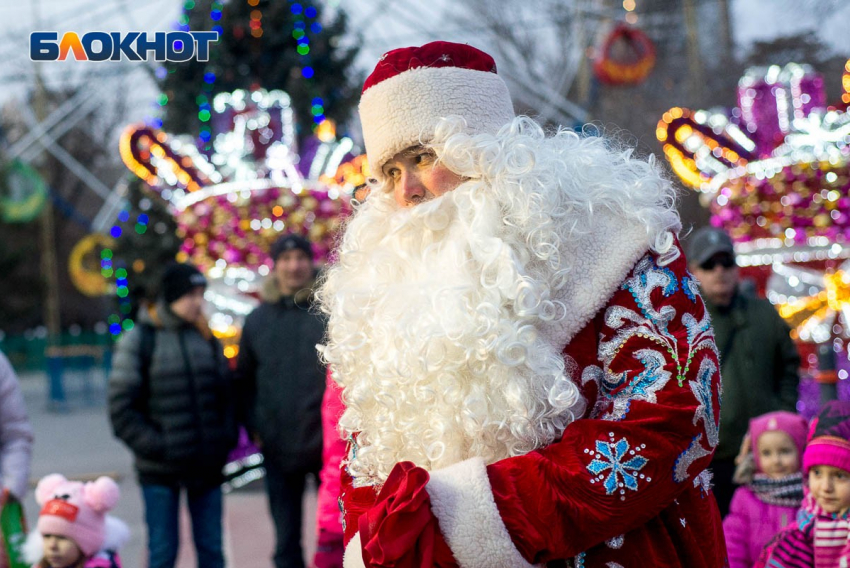 Новогодние спектакли и подарки будут ждать детей ежедневно на новогодних праздниках в Царицынском парке