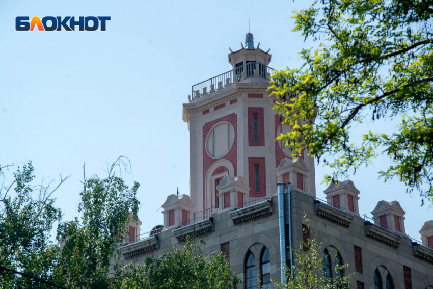 Однушку в доме с открыточных видов Волгограда выставили на продажу