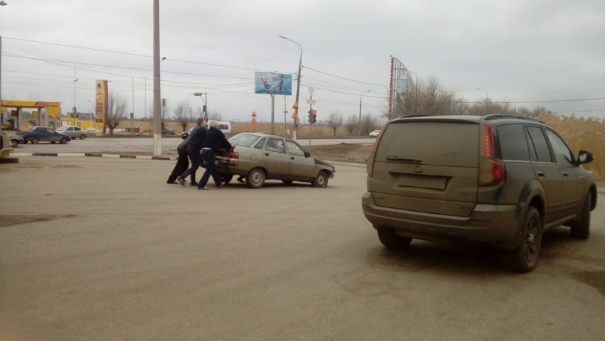 Неравнодушные волгоградцы отобрали у пьяного водителя ключи от авто