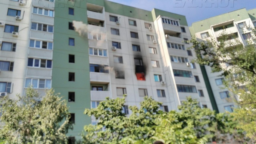 В Волгограде при пожаре в девятиэтажке пострадал человек, 20 эвакуировано