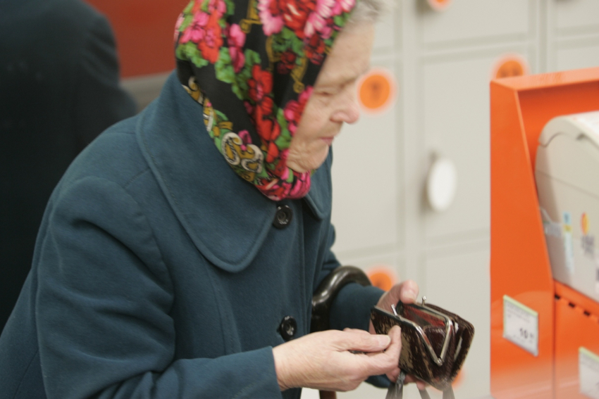 Пенсионерка из Волгограда заплатила 30 тысяч за освобождение дочери-наркоманки