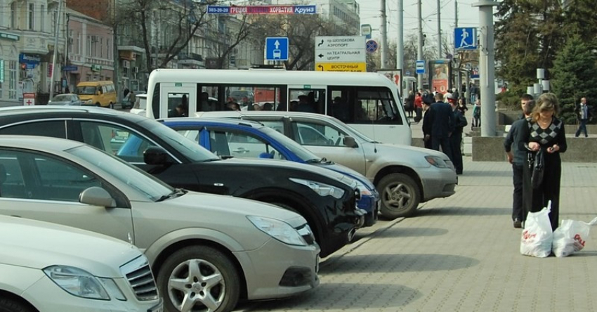 Жители Волгограда уверены, что маршрутки намеренно «выдавливают» с улиц их города