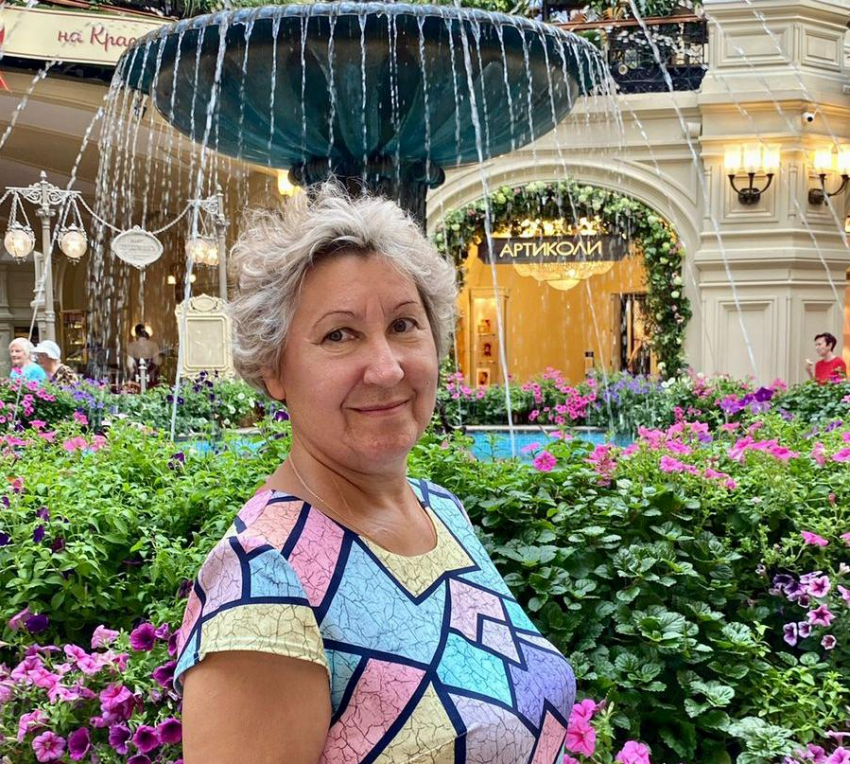 «Убил нашу маму»: пожизненного требует дочь педагога, воспитавшей несколько поколение в Волгограде