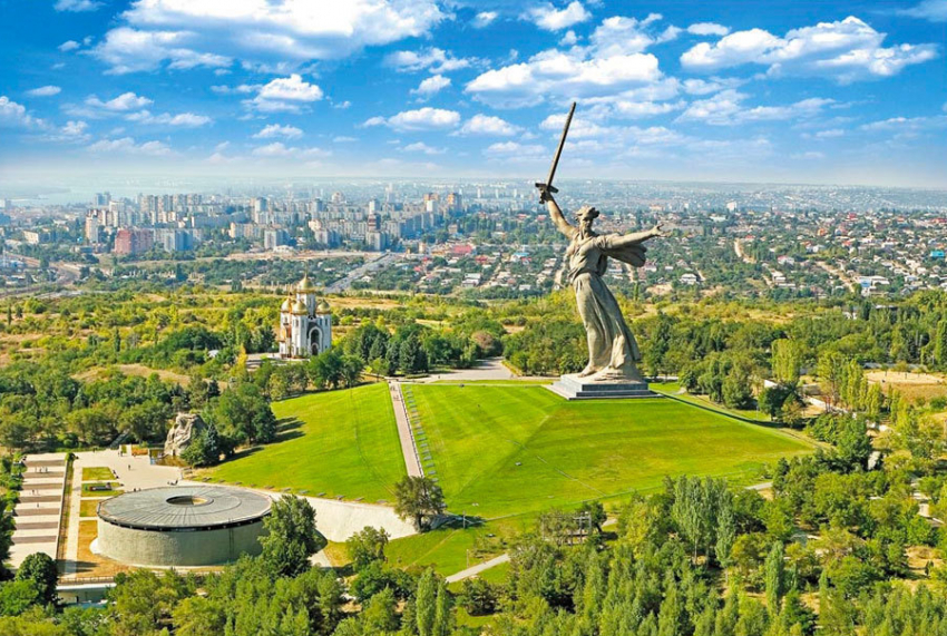 Волгоград снова греется в солнечной погоде