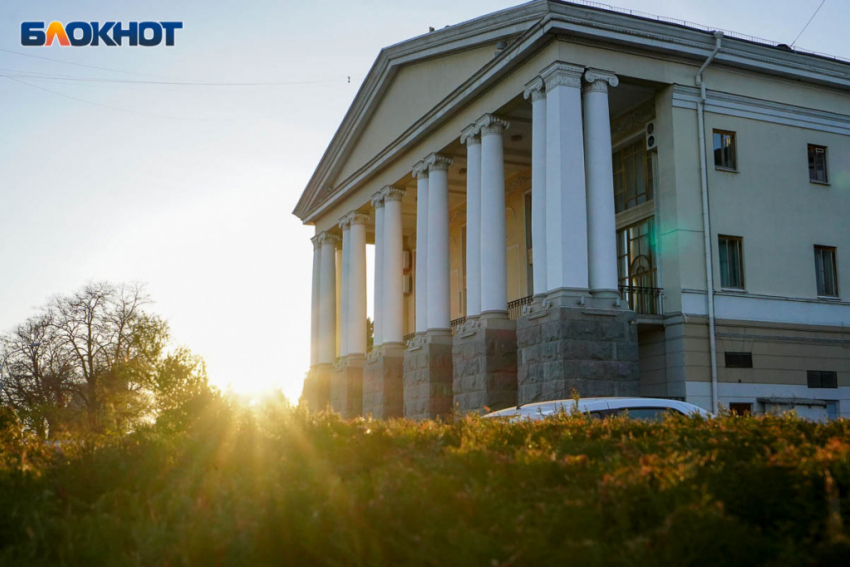 Названа зарплата самого высокооплачиваемого директора в сфере культуры Волгограда