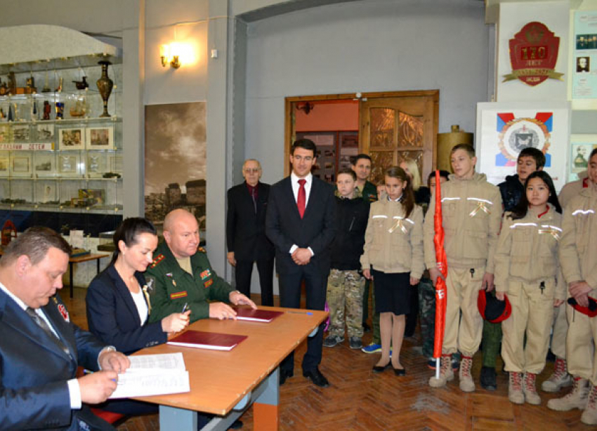 Волгоградцы смогут пойти в армию до совершеннолетия