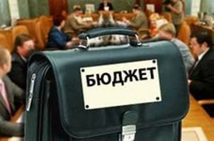 В Волгоградской области принят бюджет на 2015 год