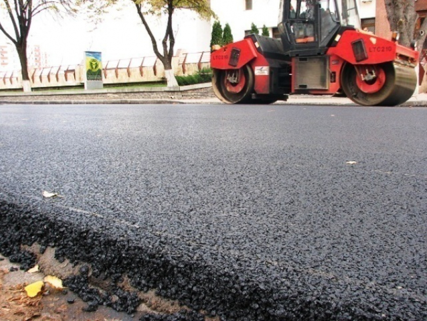 В Волгограде до холодов капитально отремонтируют 30 улиц