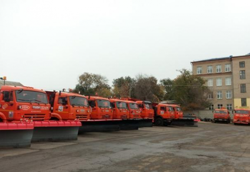 Дорожную технику в Волгограде не подготовили к работе в зимних условиях