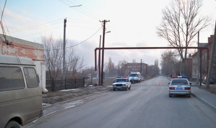 В Волгограде автомобиль-призрак сбил 13-летнюю школьницу