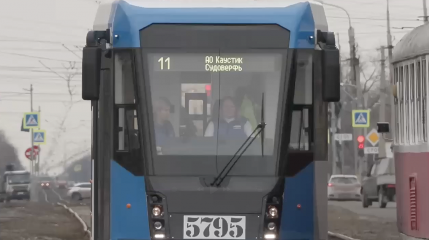 Новый трамвайный вагон появился на юге Волгограда 