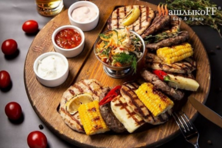 Шашлык, мясо на гриле. Европейская кухня. Бар «Шашлыкофф". Заходи в справочник