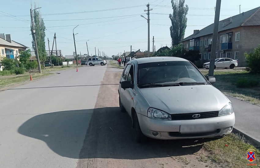 В Волгоградской области массово сбивают детей: под колеса попали две девочки 