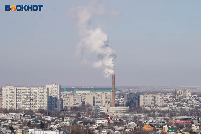 В центре Волгограда жители остались без отопления и воды из-за повреждений на теплосети