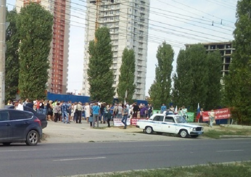 Обманутые дольщики «Европейского» вновь вышли на митинг в Волгограде