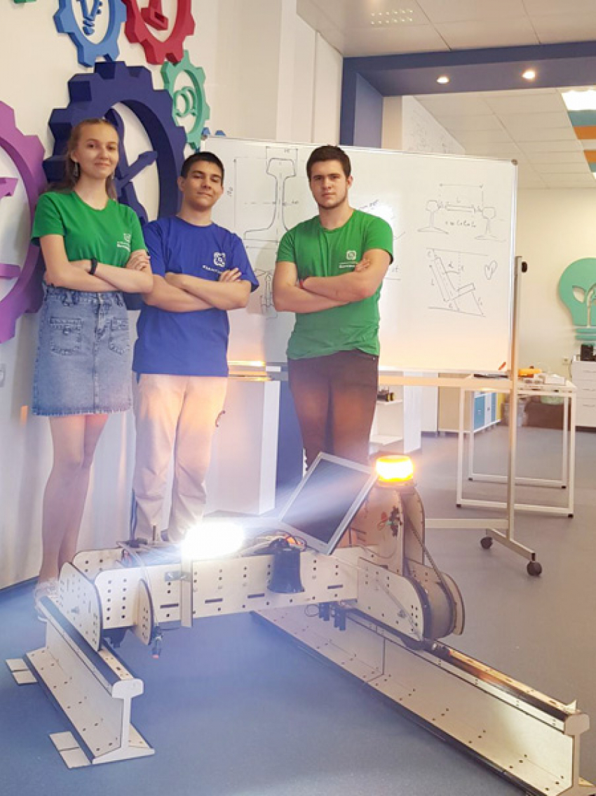 Юные волгоградцы создали работающий прототип беспилотника и победили в конкурсе