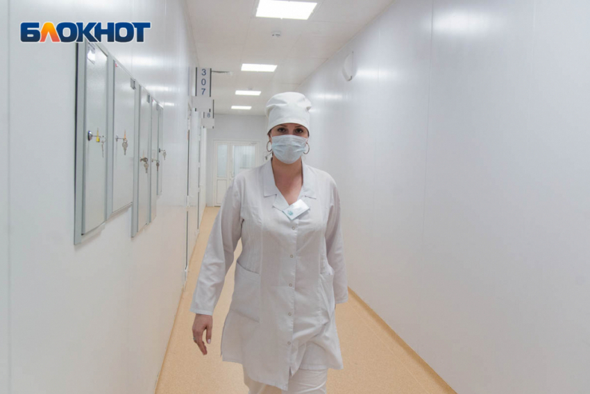 Почти 900 волгоградцев подверглись атаке клещей 
