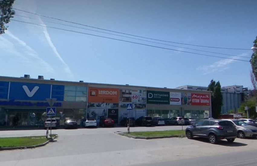 Часть «Мебельмолла» продают в Волгограде  за 41 млн рублей