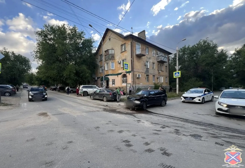 Зумерша устроила массовое ДТП в Волгограде