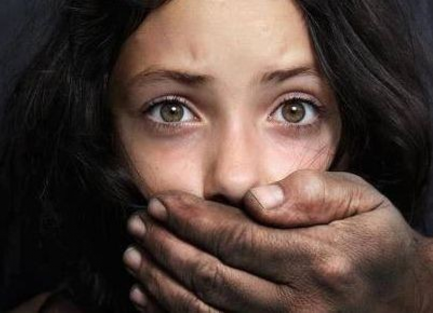 Педофил из Дубовки сядет на 13 лет за восьмилетнее насилие над падчерицей