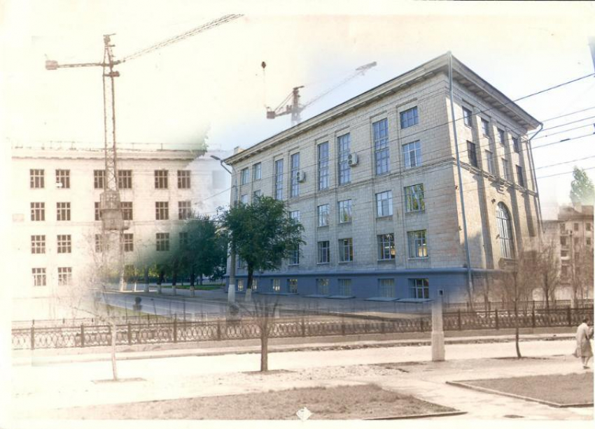 Политехнический институт волгоград. Механический институт Волгоград. Волгоградский государственный политехнический университет. ВГТУ Волгоград. Волгоградский механический техникум.