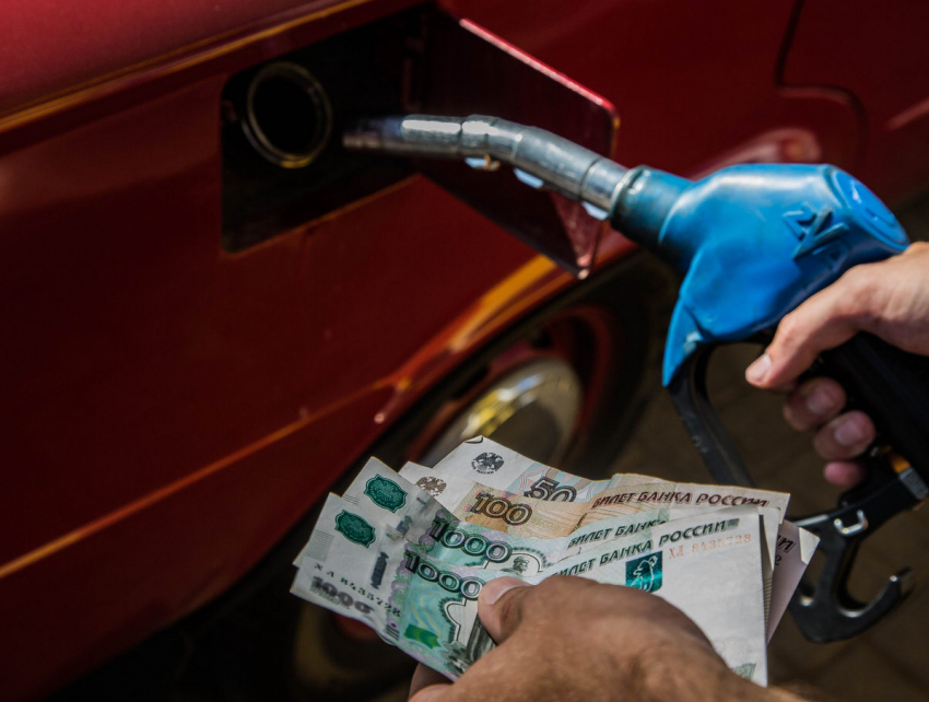 Волгограду определили 58-ю строчку рейтинга по доступности бензина