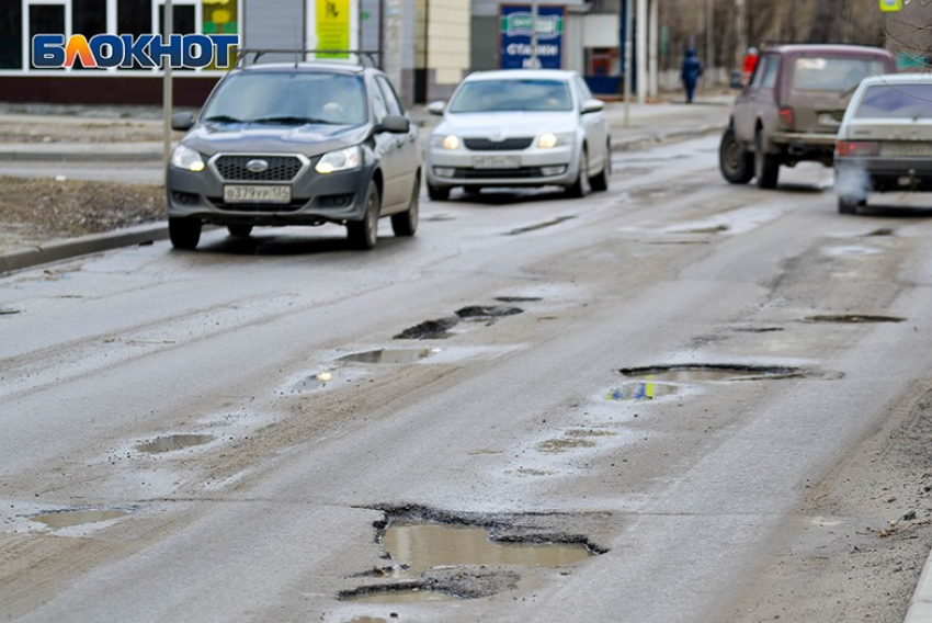 В Волгограде за год отремонтируют 30 дорог