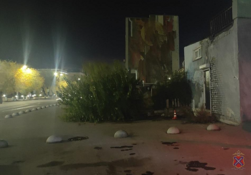 В центре Волгограда водитель квадроцикла пострадал после встречи со стеной 