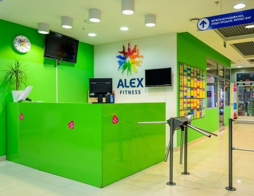 Волгоградский Аlex Fitness наказали за секс в рекламе