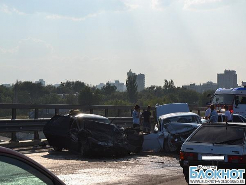 В Волгоградской больнице умер третий участник ДТП на «танцующем» мосту