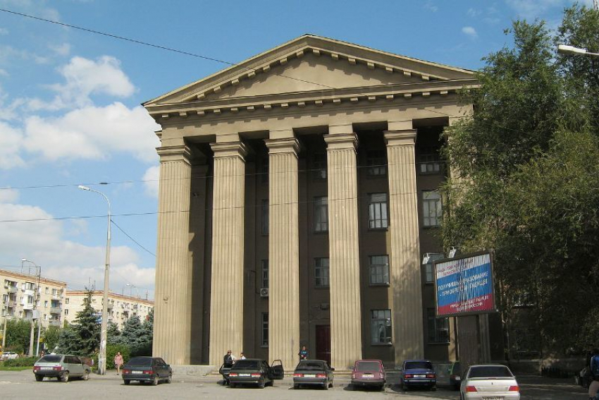Техколледж в центре Волгограда отдадут под кабинеты чиновников