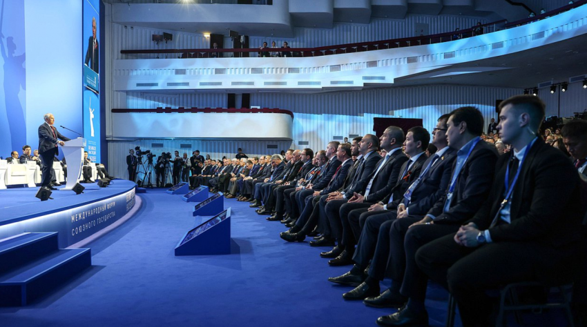 Никто из волгоградцев не вошел в топ-50 рейтинга полезности депутатов Госдумы