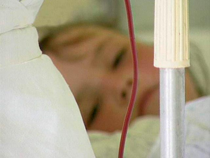  На юге Волгограда 2-летний ребенок в тяжелом состоянии попал в больницу после выпитого «Санорина"