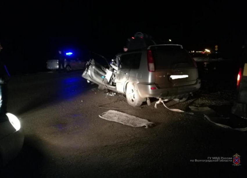 Житель Калмыкии разбился в ДТП с  Mercedes в Волгоградской области