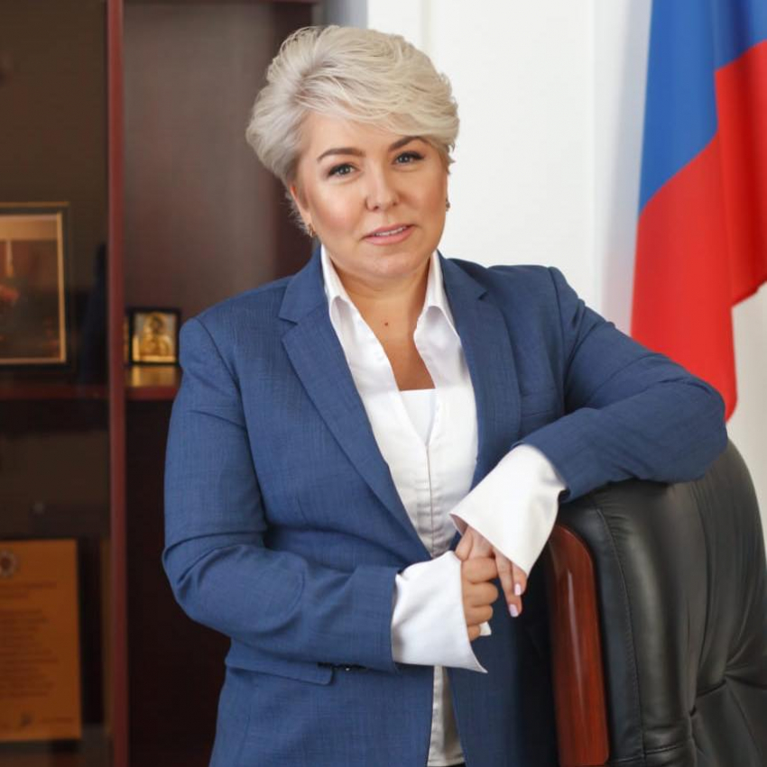 Власть должна защитить педагога и сделать эту работу престижной, - депутат Госдумы Ирина Гусева