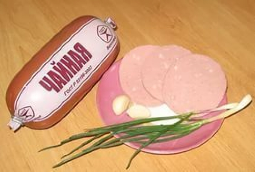 В Камышине сетевой магазин «Большая Волга» торговал опасной колбасой 
