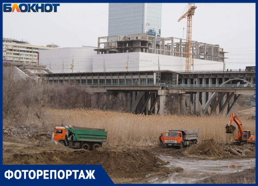 Историческая стройка началась в пойме Царицы: волгоградцам ее обещали десятилетиями