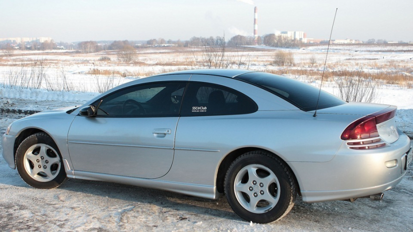Волгоградец на Dodge Stratus сбил 25-летнюю девушку
