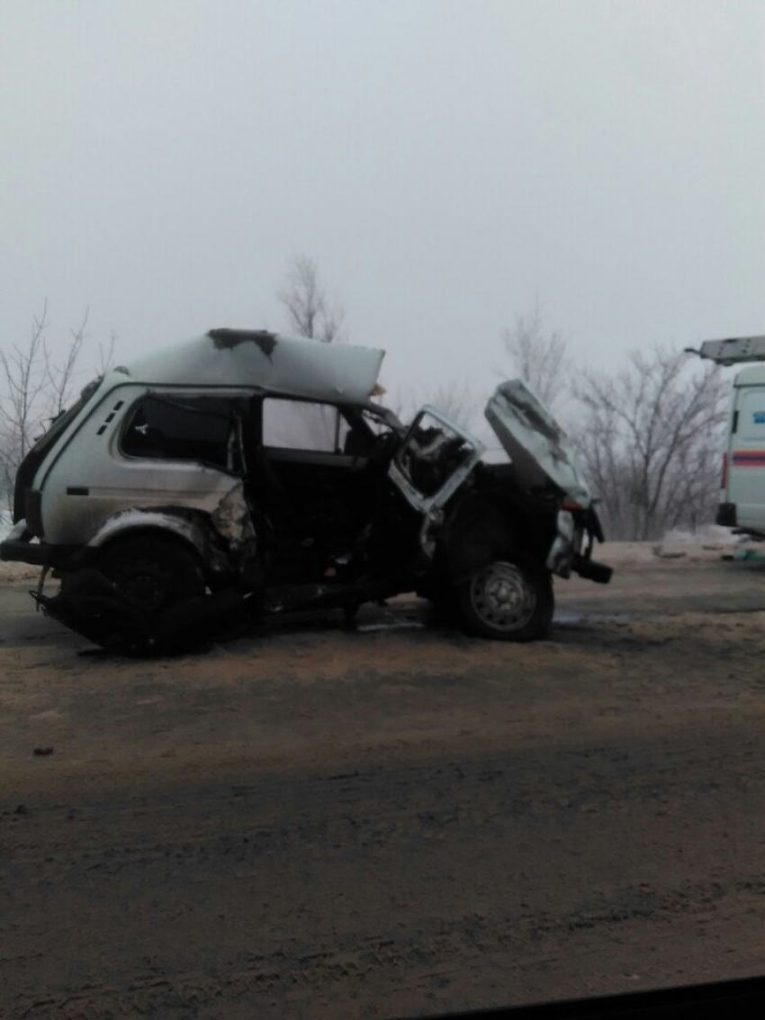 В Волгограде «Нива» протаранила маршрутку: пострадала 15-летняя девочка