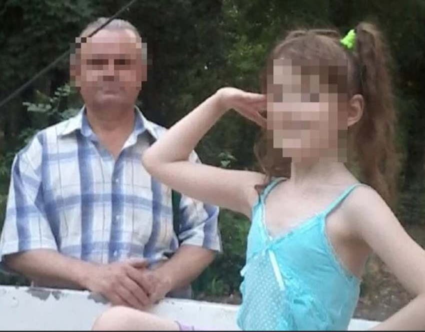 Сама голодала, а отец увлекался эзотерикой: что известно о найденной в холодильнике студентке из Волжского