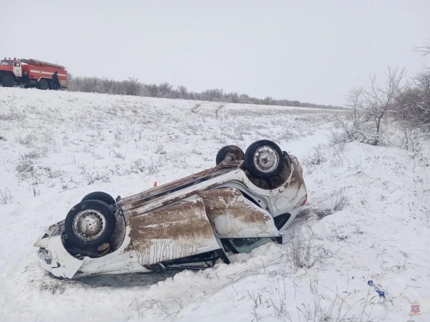 Обгон на снежной трассе обернулся смертельной трагедией под Волгоградом