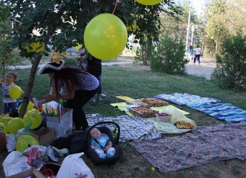 Многодетные семьи Дзержинского района отпраздновали День знаний