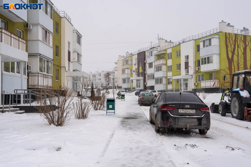 Новоселы Родниковой долины рассказали о замерзших стояках с водой