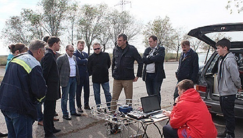 Под Волгоградом начались испытания первого в мире робота для диагностики линий электропередач