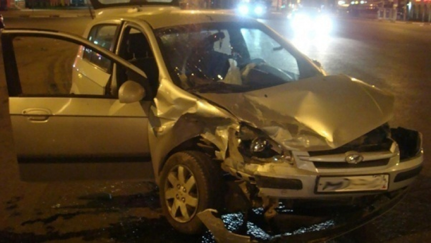 ДТП на трассе под Волгоградом: 1 человек погиб, 4 пострадали, из них двое детей