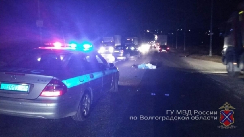 Водитель на Skoda в Волгограде насмерть сбил женщину-пешехода