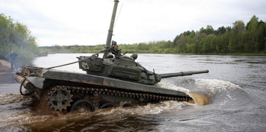 Военные отработают подводное вождение танков на полигоне Прудбой