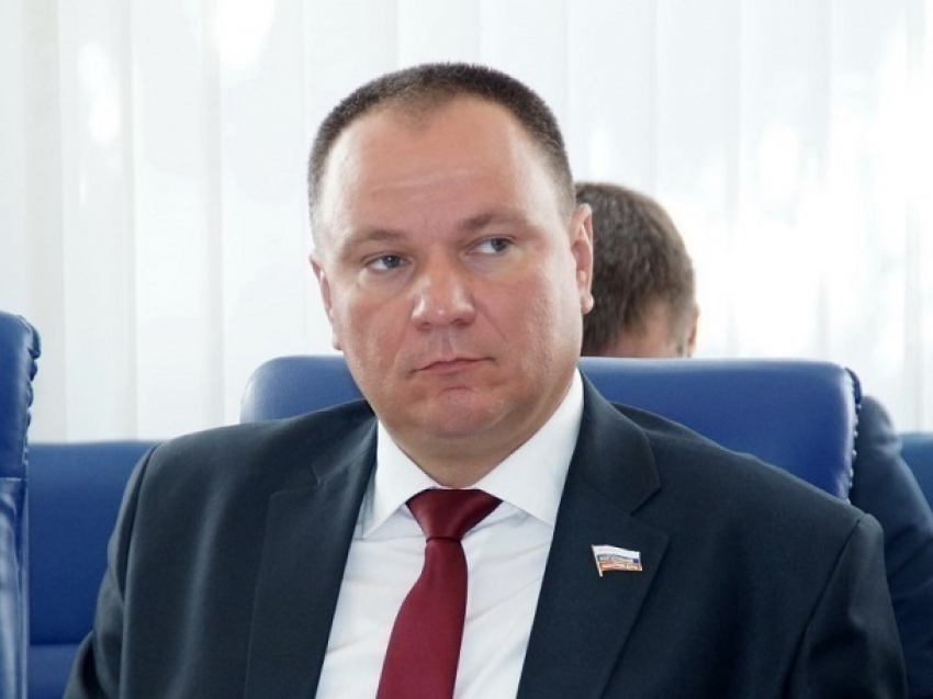 Дмитрий Литвинов досрочно освободил депутатское кресло в Волгоградской облдуме