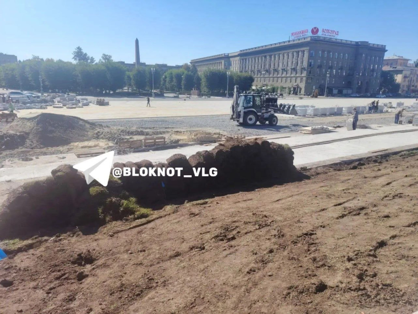 Последний авральный рывок устроили в перекопанном центре Волгограда