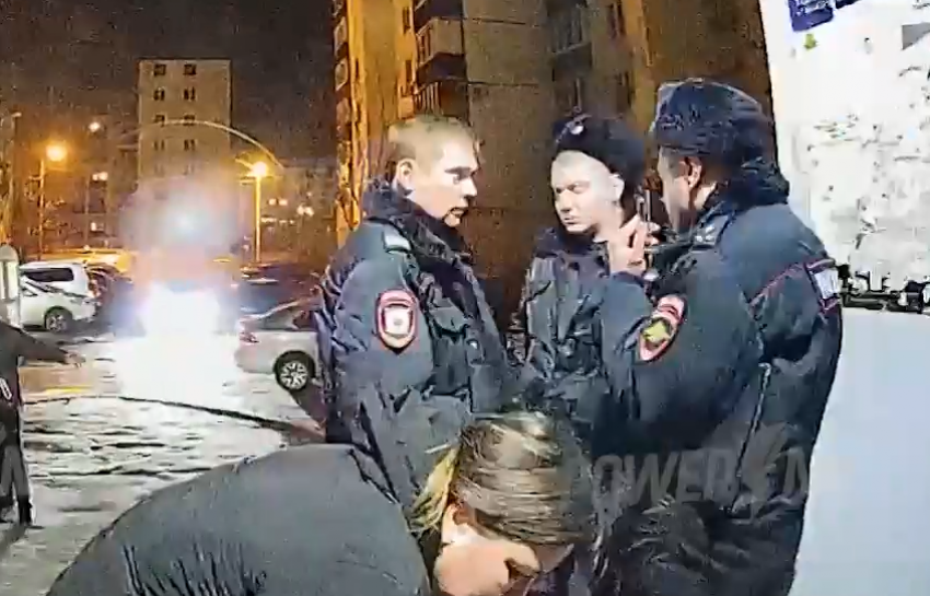 "Зверь, а не человек": очевидцы о нападении бывшего парня на волжанку и истошные крики